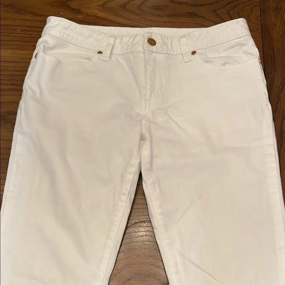 Tory Burch White Cropped Jeans,‎ size 28